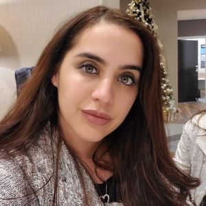 Meet your Posher, Stephanie